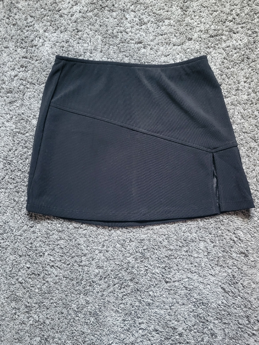 Evolution Black Diagonal-Seam Mini Skirt Size Small